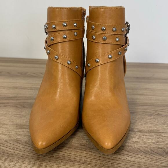 Bamboo Womens Tan Studded Stacked Heel Rigid Boots Size 8.5 New Without Box - Picture 3 of 8